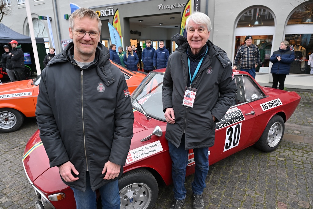 Kenneth Kruse Simonsen, Charlottenlund, og Otto Kristensen, Tune, i Lancia Fulvia HF 1.3 fra 1968 er et godt bud på et dansk topresultat i Rallye Monte-Carlo Historique.
(Foto: Michael Eisenberg)